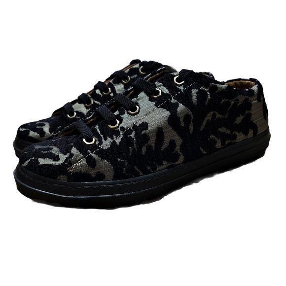 3/$20 Embroidered Raised Velvet Fashion Sneaker | 8.5 - Picture 6 of 13